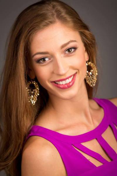 Miss Wyoming 2015 Mikaela Shaw.jpg