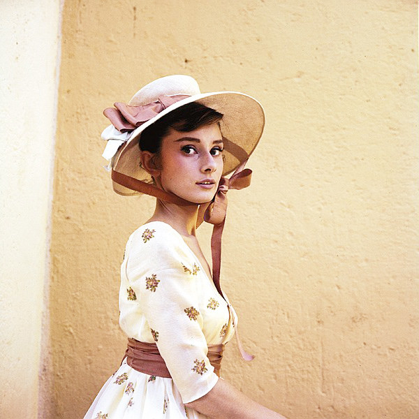 19 Audrey Hepburn.jpg