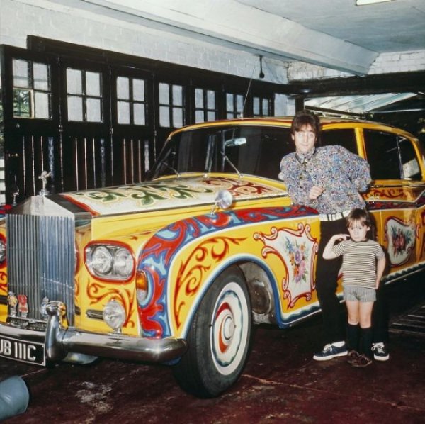 John Lennon and his son posing near her Rolls-Royce.jpg