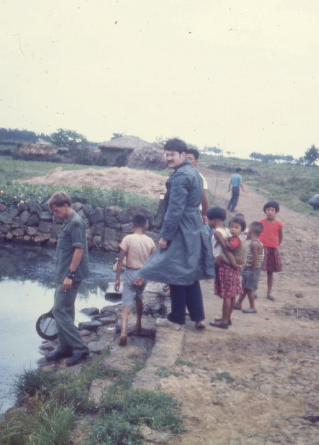 60 Korea-1972-66-JimStanCollectingChejudo.jpg