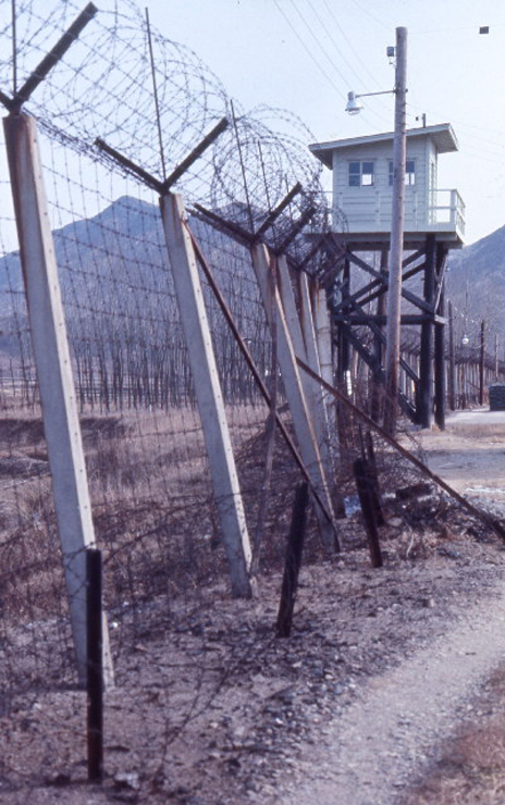 40 Korea-1972-35-CampMosier-Perimeter.jpg