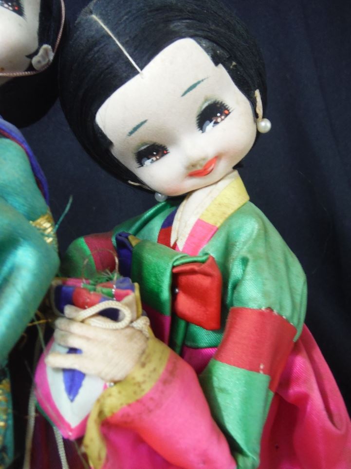 Vintage Korean Dolls Wedding Couple 5.JPG