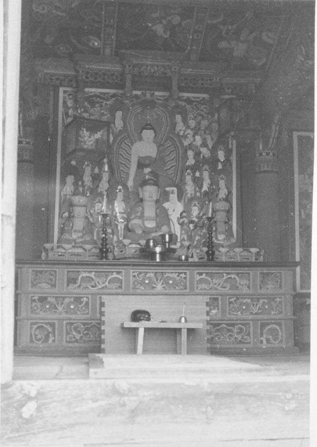 62a Temple in Tong Nae, Aug 1952.jpg