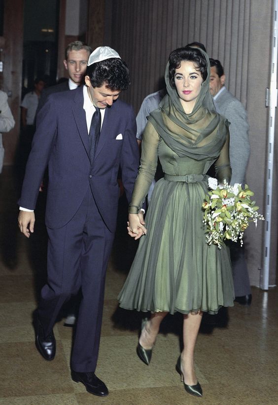 Elizabeth Taylor, Eddie Fisher wedding 1959 Husband No. 4.jpg