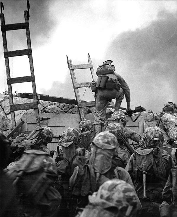 37 WIK_1950_Soldiers-Climbing-Sea-Wall_Inchon.jpg