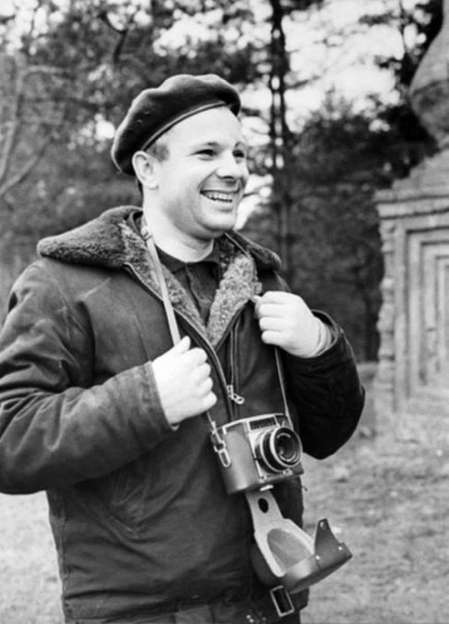 Yuri Gagarin..jpg