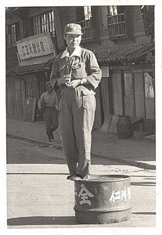 13 Traffic Police, Inchon 1951.jpg