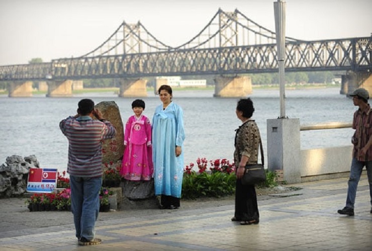 13 North-Korea--A-mother-and-016.jpg