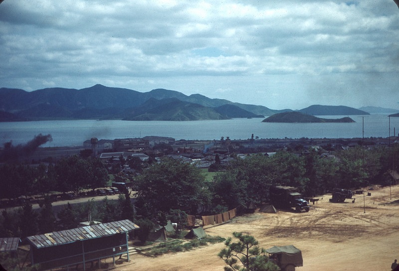 28 Masan Harbor, 1950.jpg