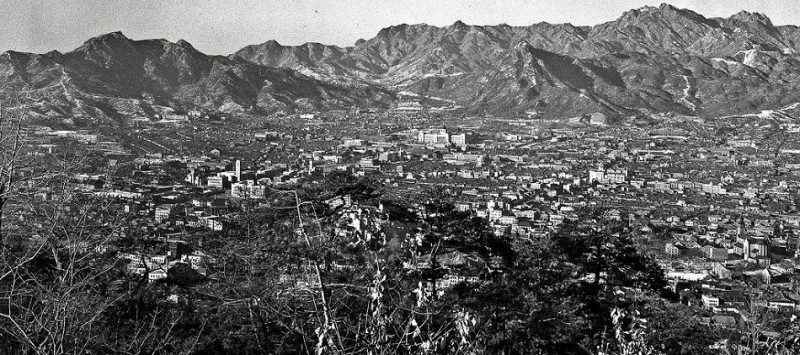 Seoul, Korea - December 1945.jpg