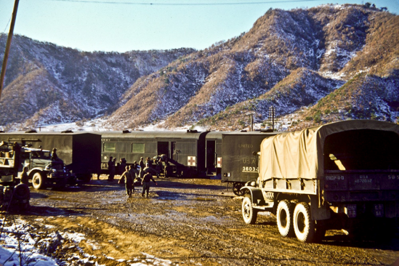 765th TRSB Hospital Train Picking Up Wounded Soldiers Near Front Line.jpg
