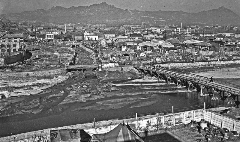 zSeoul, Korea November 1945.jpg