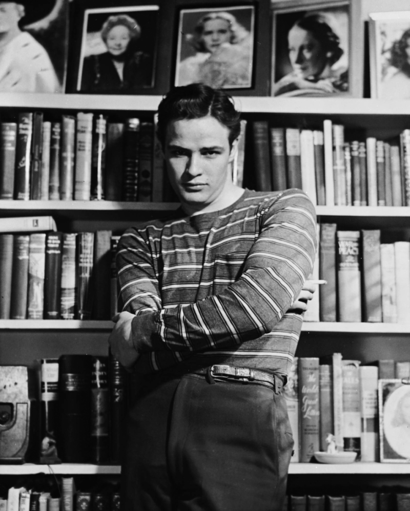Marlon Brando, 1951).jpg