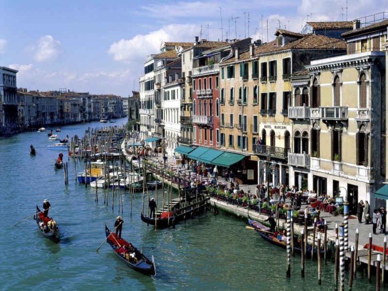 1The Grand Canal of Venice, Italy.jpg