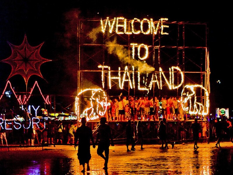 dance-until-sunrise-at-the-all-night-full-moon-party-on-the-island-of-ko-pha-ngan-thailand.jpg