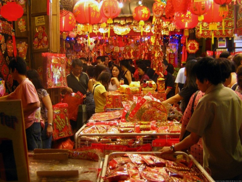 experience-the-lunar-new-year-celebrations-in-singapore.jpg
