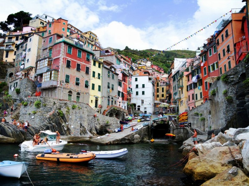 visit-each-of-the-five-villages-of-italys-cinque-terre.jpg