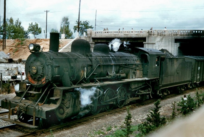 144K-16 Steam Engine train Korea1954-55.jpg
