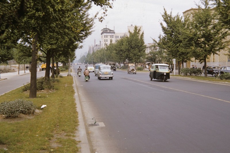 8Japanese Boulevard, 1952.jpg