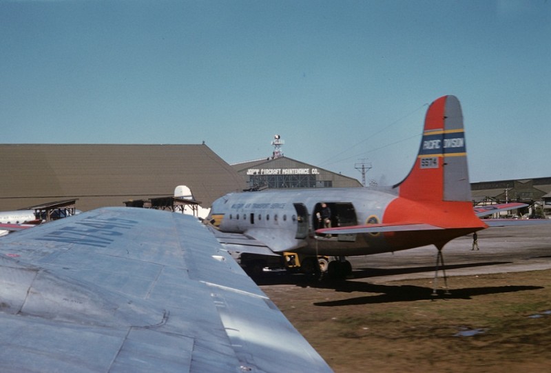 zpJapan Aircraft Maintenance Co., 1952.jpg