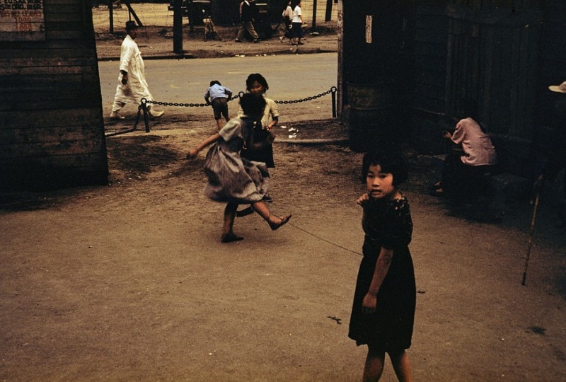 111 Children playing, 1952.jpg