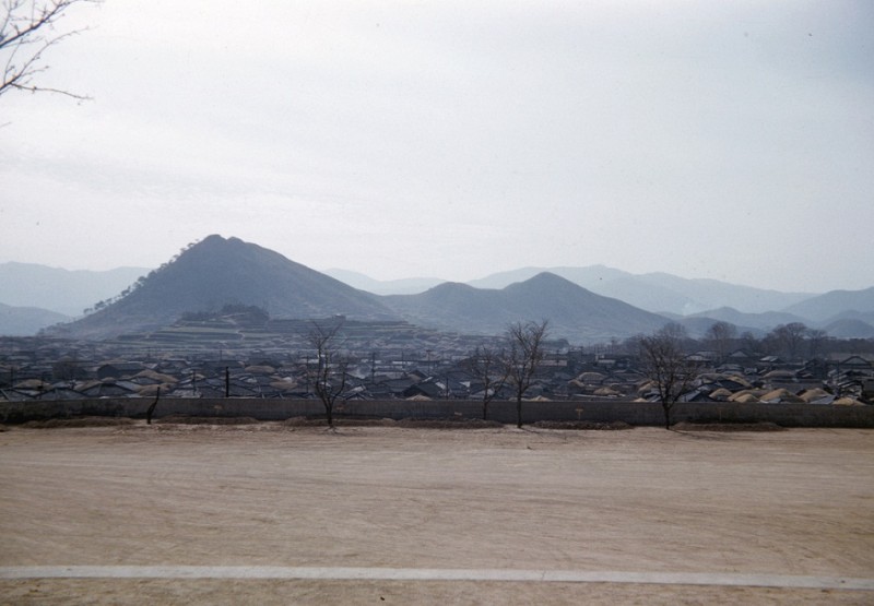 86Kumhae,Korea, March 1952.jpg