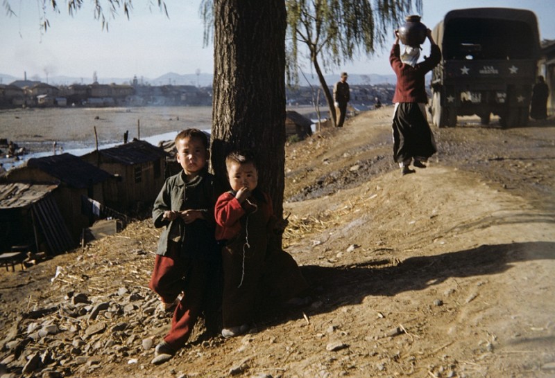 28Korean kids,1952.jpg