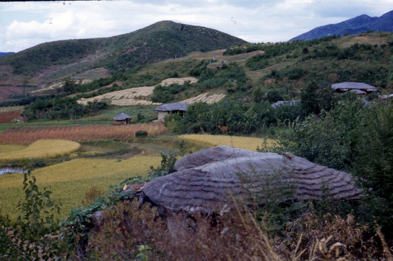 22 Koreansk landskap (1952).jpg