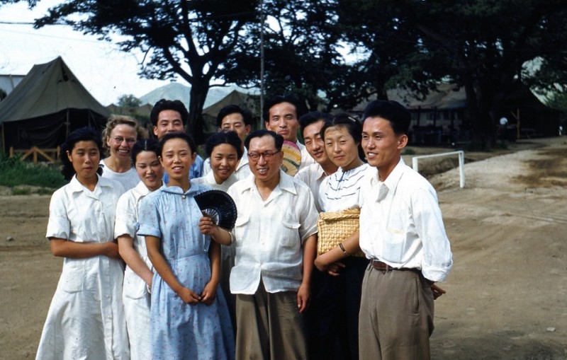 84 Dr. Yang fra Seoul City Hospital (1952).jpg