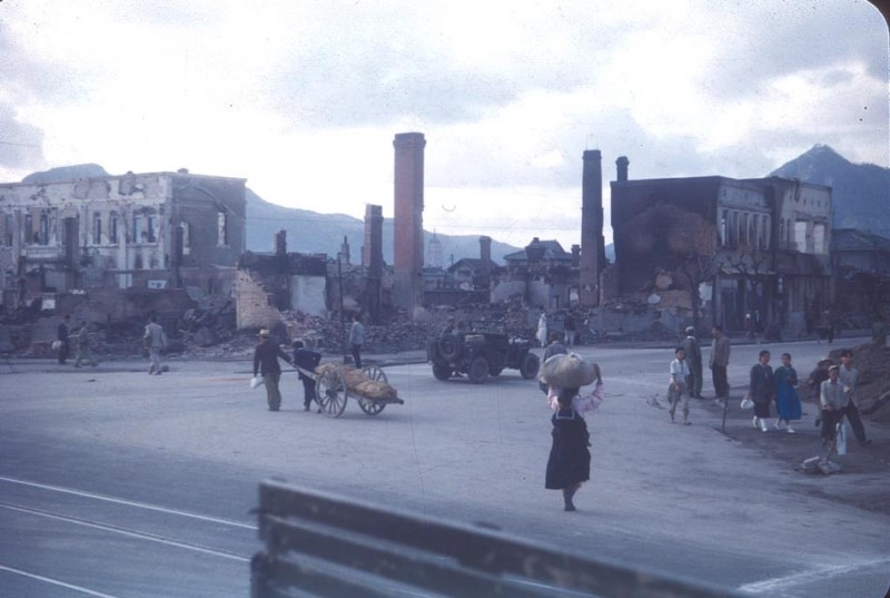 y2 Ruins of Seoul, September 1950.jpg