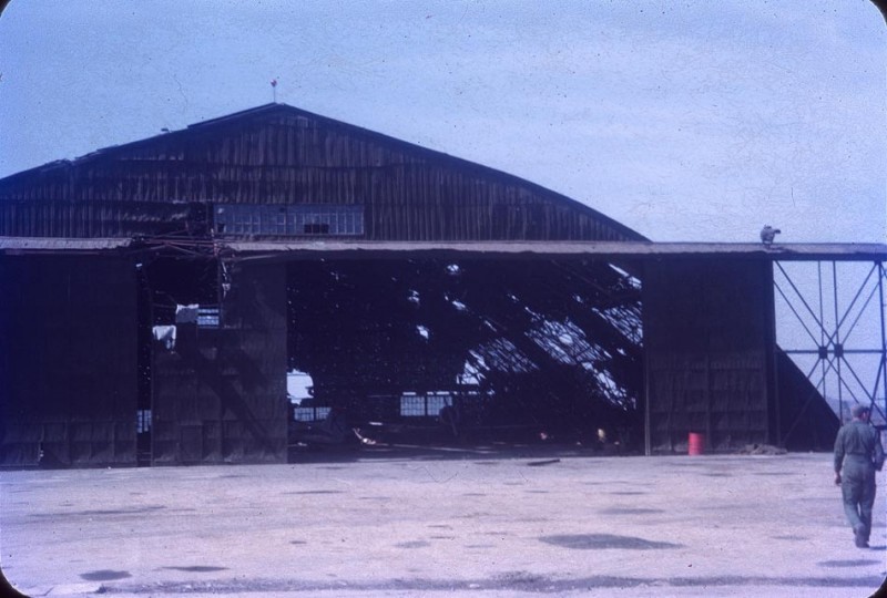 y21 Hangar at Kimpo Airfield, Oct. 1950.jpg
