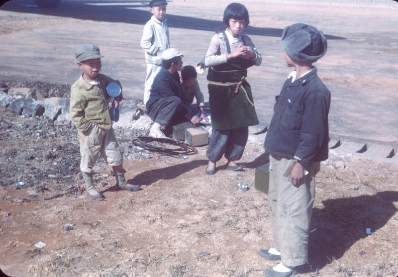 y22 North Korean kids at Kimpo Airbase Seoul , Oct. 1950.jpg