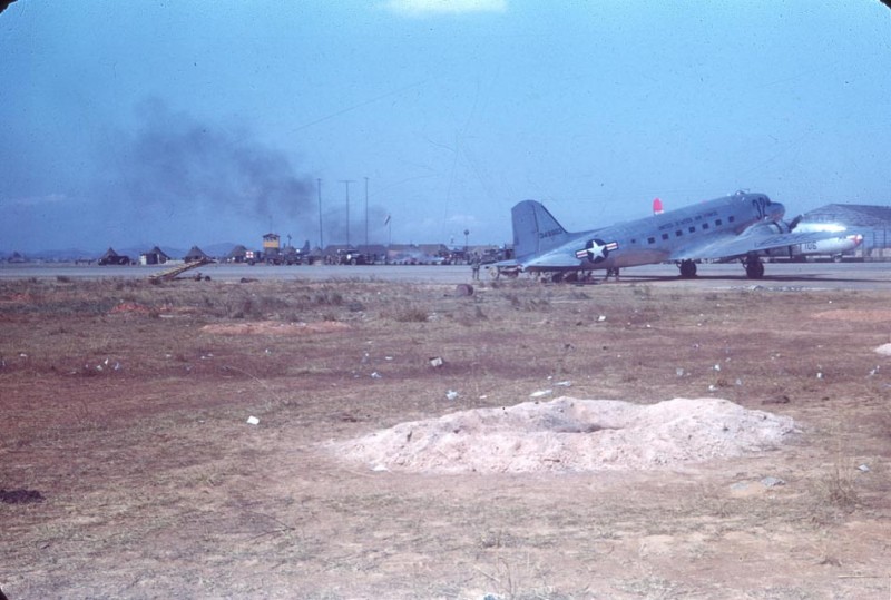 y32m Gasoline fire at Kimpo Airbase, Oct 1950.jpg