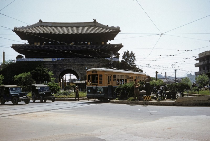 RAK City Gate of Seoul, 1953.jpg