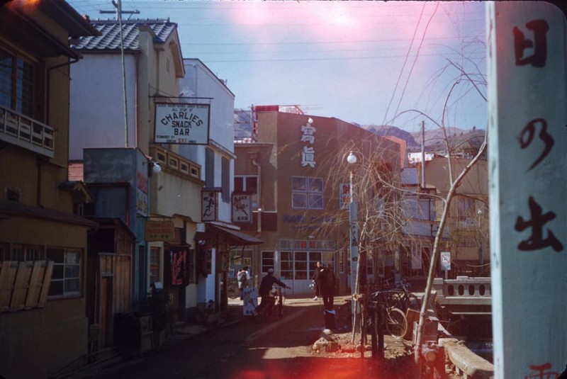 66 A side Street in Atami, 1952.jpg