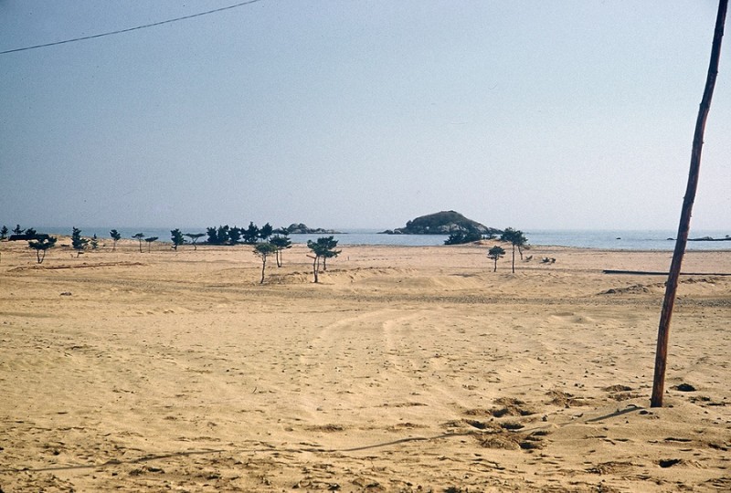 146 beach at Sokcho-Ri.jpg