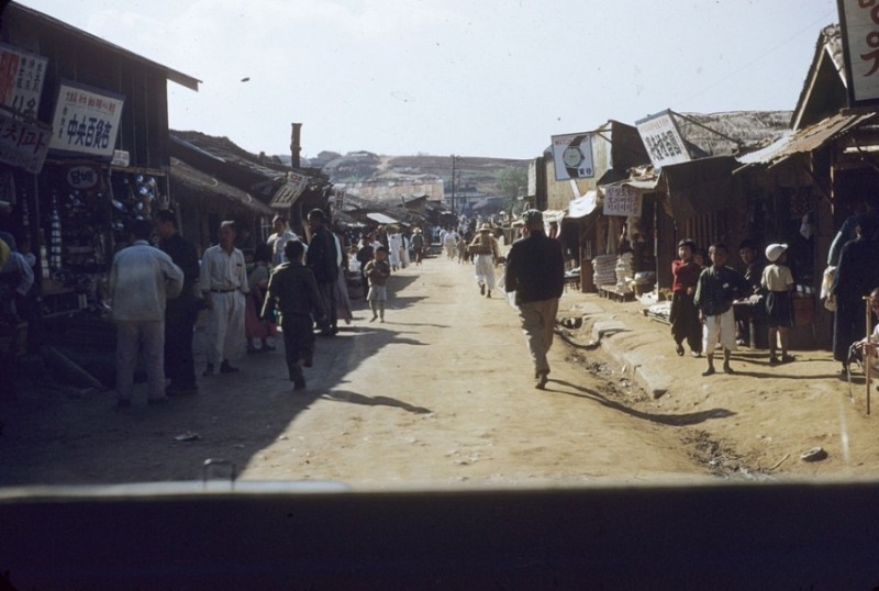54 village stret Oct 1953 Korea.jpg