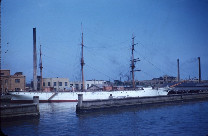 33 Kaiwo Maru, July 1954.jpg