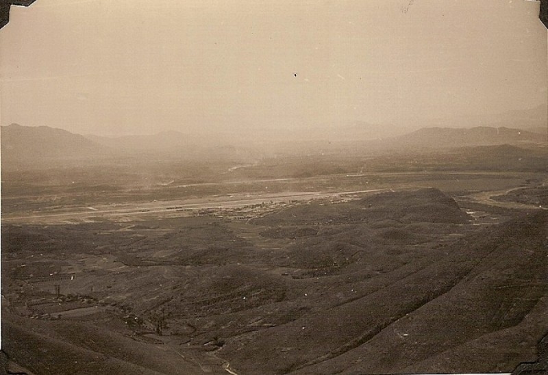 Taegu Air Base 1951c.jpg