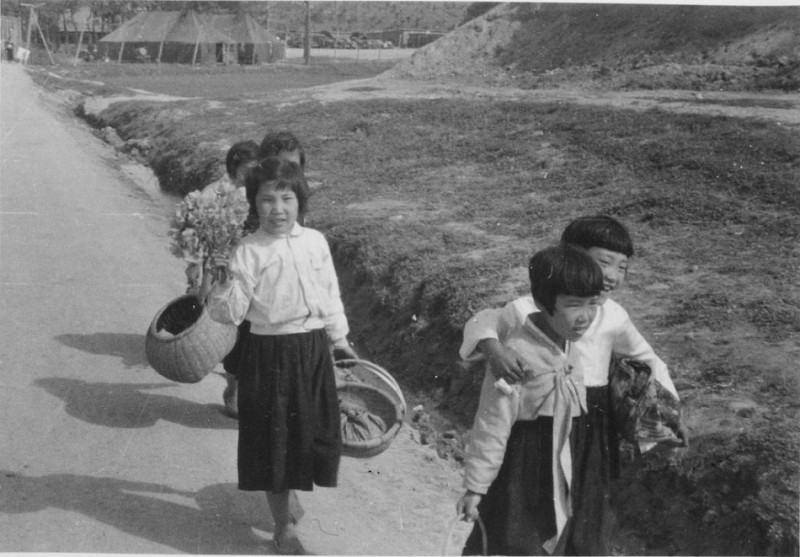 64c Some girls near the UNCACK camp, aug 1952.jpg