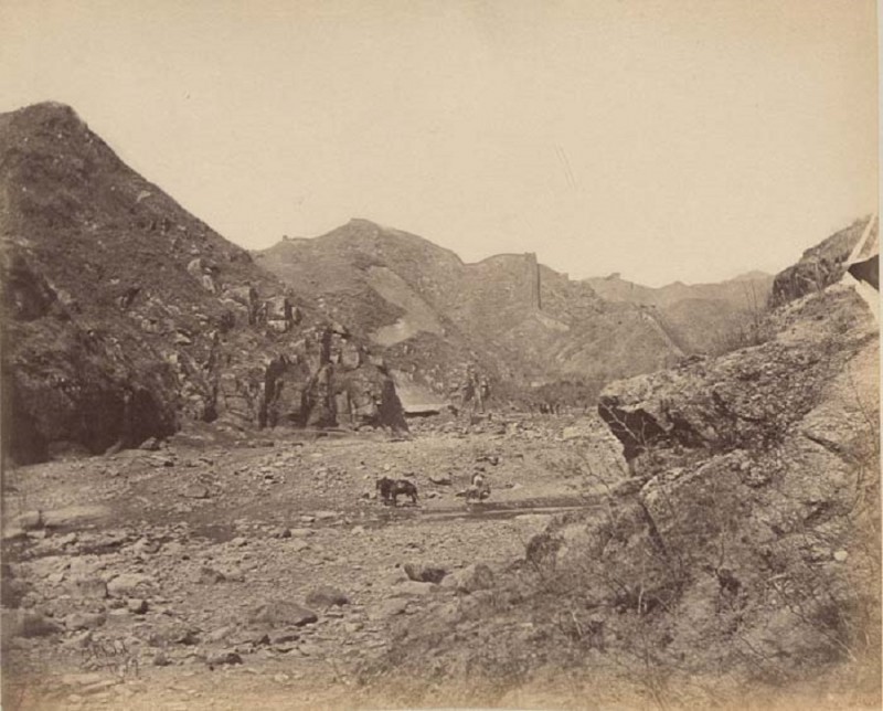 8 China-1889-1891-Nankow-Pass-on-way-to-Great-Wall.jpg