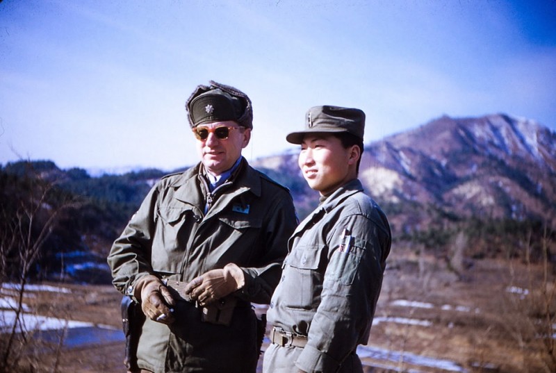 Z 9 OF COL RITTER AND SGT CHANG 39 REGT 15 ROK DIV MARCH 1953.jpg