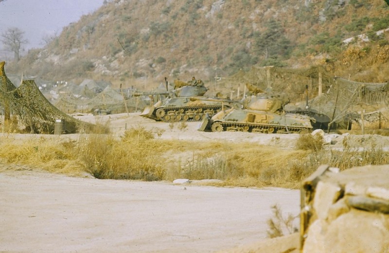 5 Tanks near the frontline.jpg