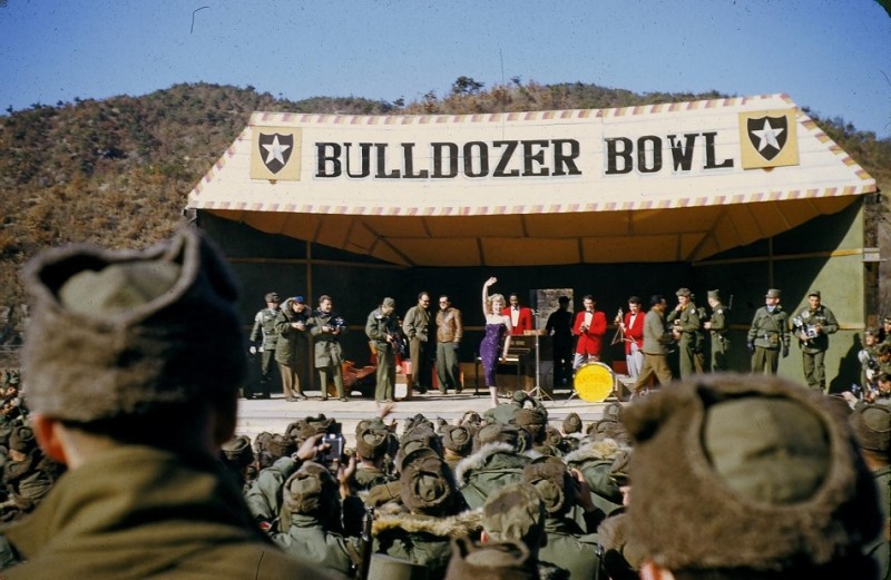 10 Marilyn Monroe at the Bulldozer Bowl, Korea, February 1954.jpg