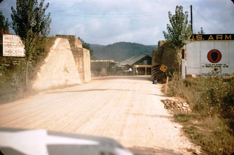 17 24th Division Check Point.jpg