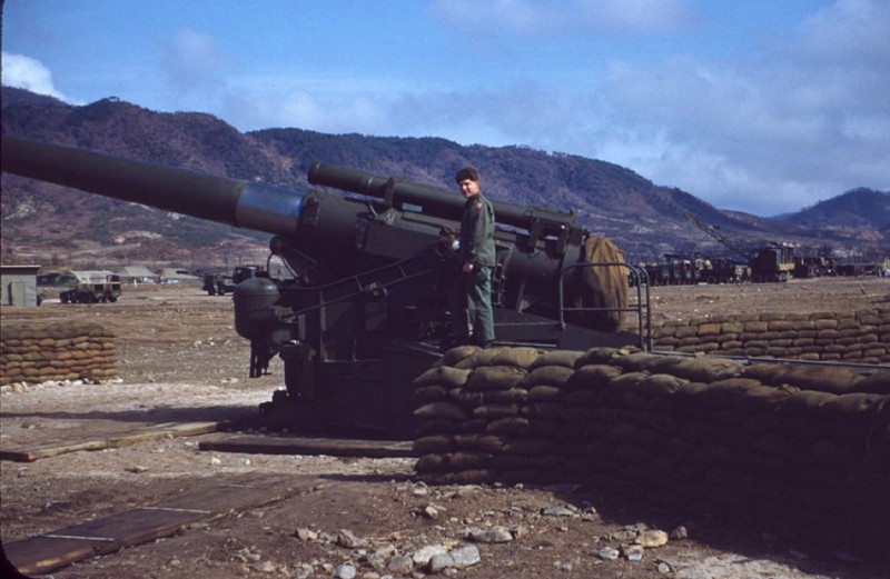 70 Cpl Gilley with a 240mm Howitzer..jpg