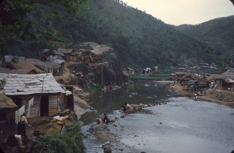 66 Koje Village, 1953.jpg