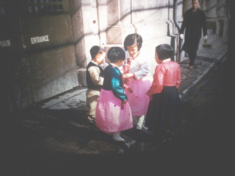 0 35MM SLIDE SEOUL KOREA 1948 STREET SCENE NEW YEARS COSTUME2.jpg