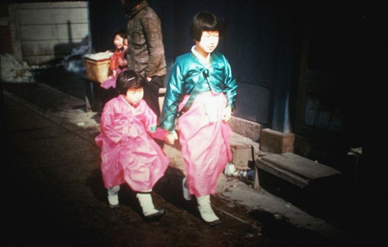 03 35MM SLIDE  SEOUL KOREA 1948 CHILDREN CROSSING MUDDY STREET.JPG