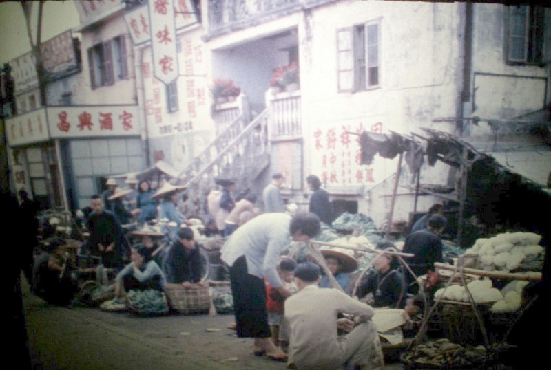 37 35MM SLIDE SEOUL KOREA 1948 STREET SCENE 6.JPG